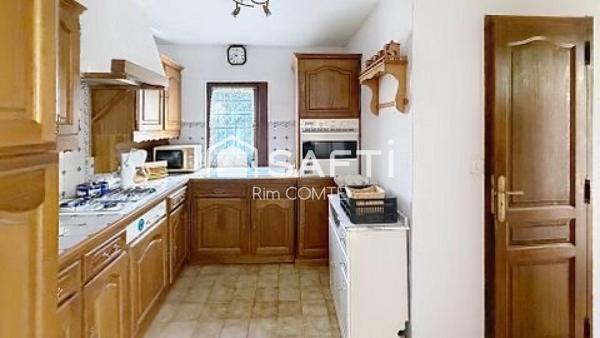 Maison avec studio indépendant – Centre de Roussillon – 70 m² + terrain de 480 m²!!