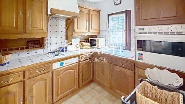 Maison avec studio indépendant – Centre de Roussillon – 70 m² + terrain de 480 m²!!