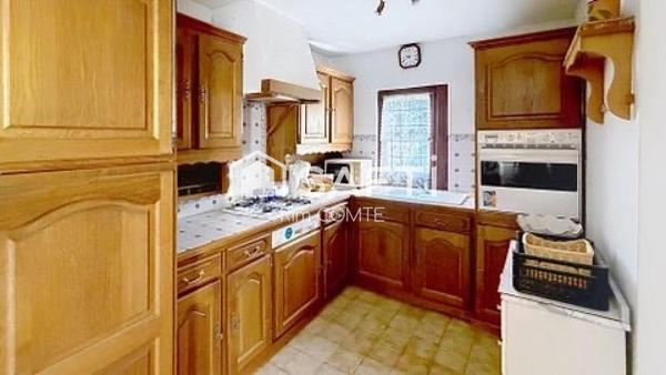 Maison avec studio indépendant – Centre de Roussillon – 70 m² + terrain de 480 m²!!