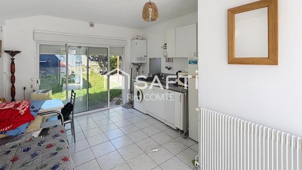 Maison avec studio indépendant – Centre de Roussillon – 70 m² + terrain de 480 m²!!