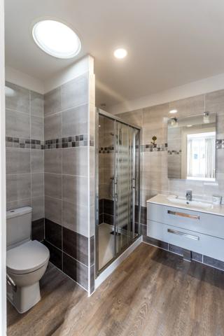 Saumur centre - Maison de caractère de 346 m², 7 chambres, dépendances et jardin.