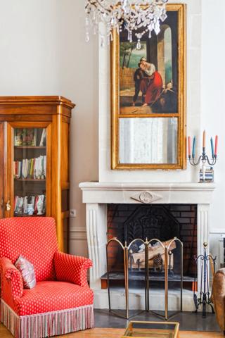 Saumur centre - Maison de caractère de 346 m², 7 chambres, dépendances et jardin.