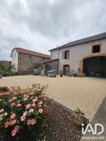 Maison à vendre 4 pièces 99 m² Sarriac-Bigorre