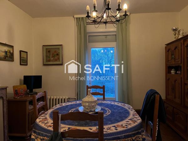 Maison de caractère avec sous sol avec grande dépendance