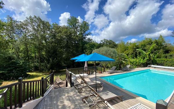 Maison à vendre    8 pièces •  Soustons