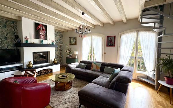 Maison à vendre    8 pièces •  Soustons