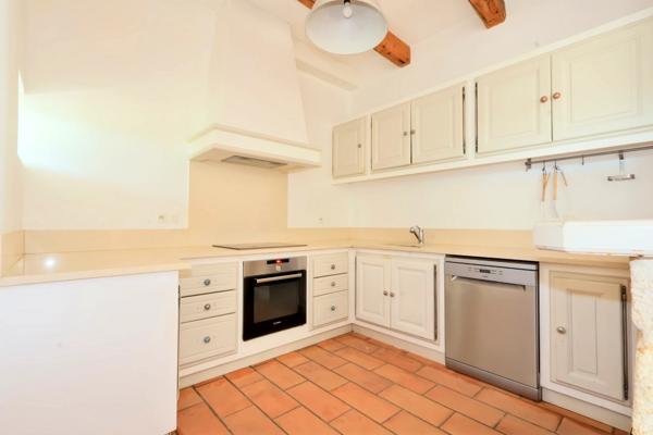 Maison vigneronne Mudaison 8 pièce(s) 225 m2