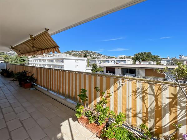 Grand 3/4 P PROCHE CROISETTE à rénover!