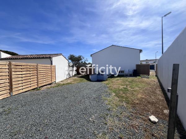 Maison
         4 pièces
        - 108 m² 829 920 € *