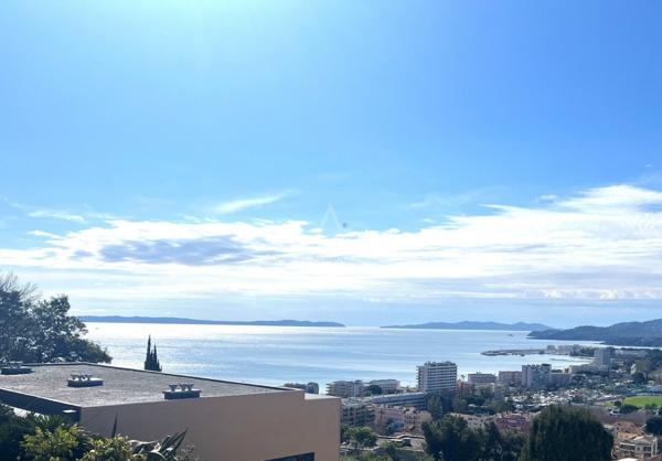 Bel appartement T2 vue mer exceptionnelle - Le Lavandou (83)