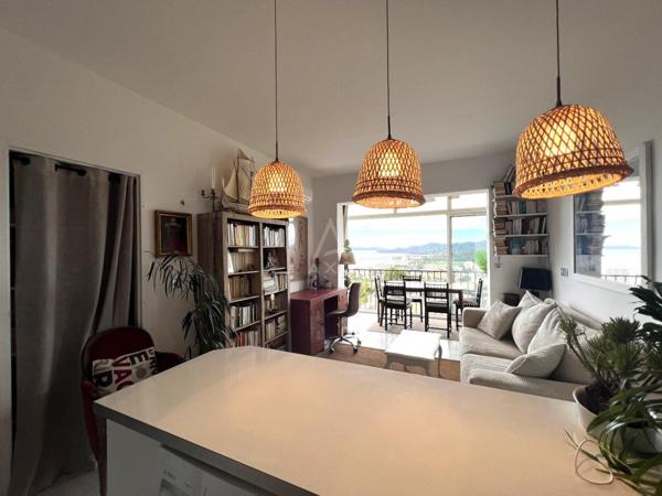 Bel appartement T2 vue mer exceptionnelle - Le Lavandou (83)