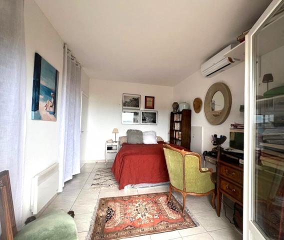Bel appartement T2 vue mer exceptionnelle - Le Lavandou (83)