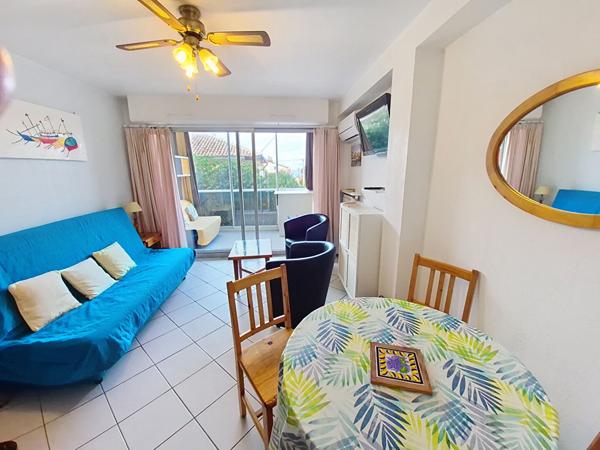 À vendre : Appartement T1 à Six Fours Les Plages - Les Lones vue mer