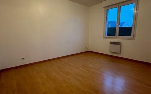 Maison à vendre    5 pièces • 140 m2 Sains-en-Amiénois