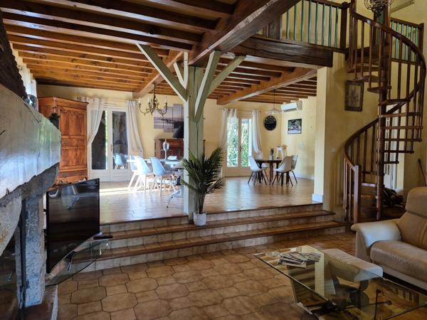 Lot-et-Garonne (47) – Villa semi enterrée avec piscine