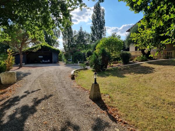 Lot-et-Garonne (47) – Villa semi enterrée avec piscine