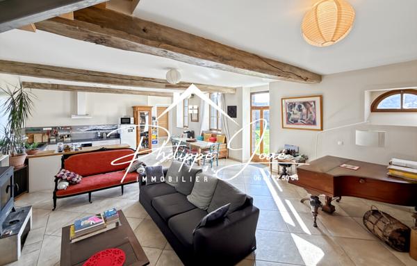 Maison de 332 m²
