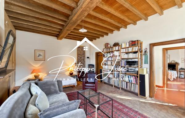 Maison de 332 m²