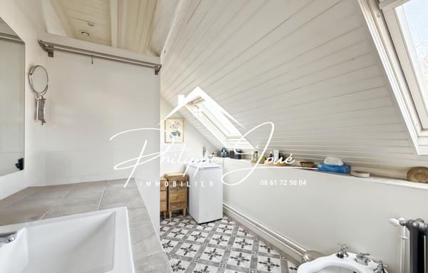 Maison de 332 m²
