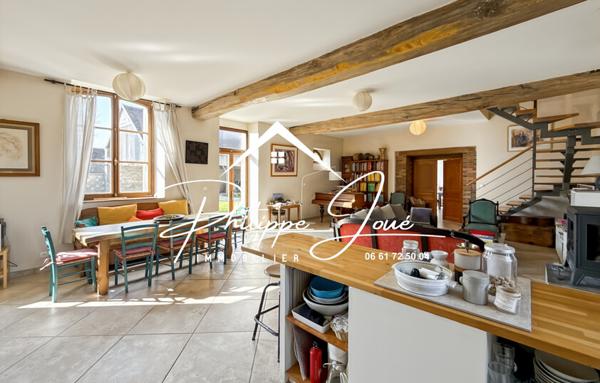 Maison de 332 m²