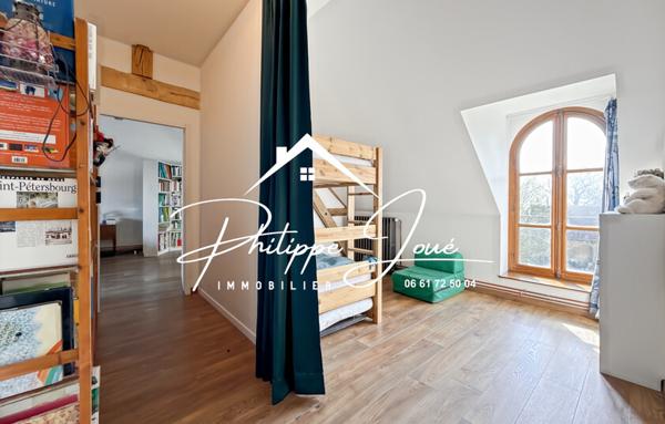Maison de 332 m²