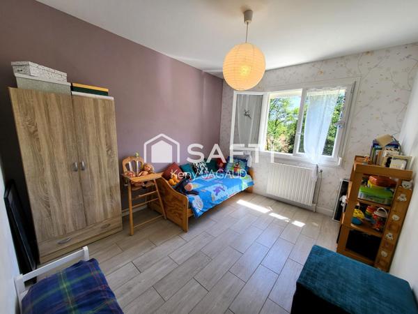 Maison familiale 8 pièces 211m²