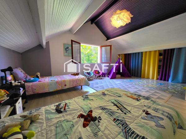 Maison familiale 8 pièces 211m²