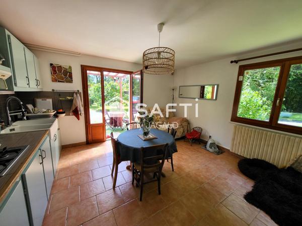 Maison familiale 8 pièces 211m²