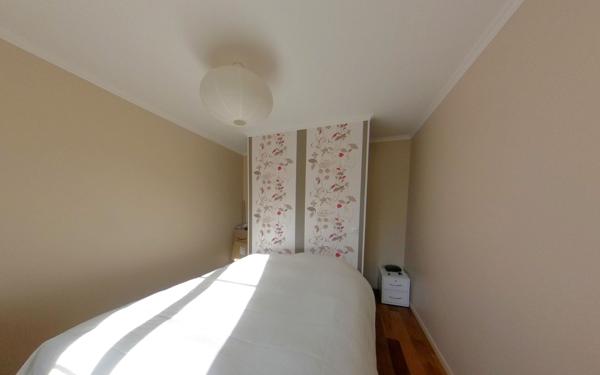 Maison à vendre    7 pièces •  Ay