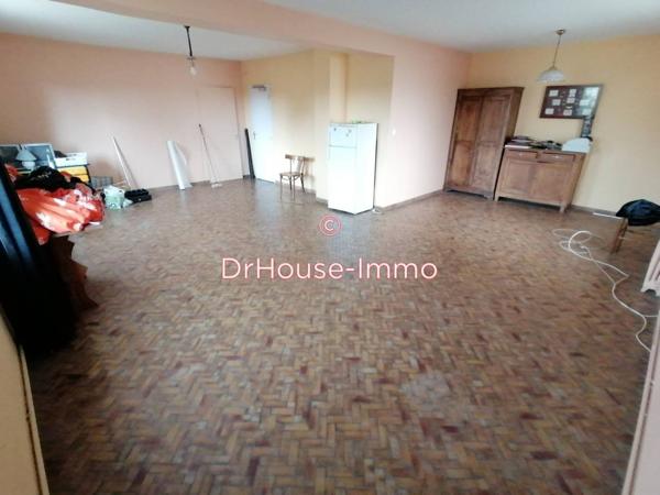 Immeuble à vendre 14 pièces de 407 m²