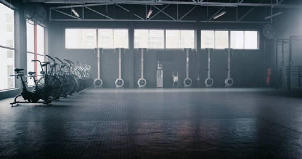 MULHOUSE centre historique - MURS COMMERCIAUX LIBRES 1.110 m²