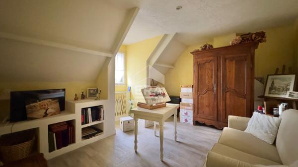 MAISON FAMILIALE 5 PIÈCES À VIRY-CHÂTILLON, 107 M² AVEC JARDIN, GARAGE ET TERRASSE