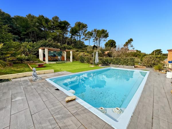 Ventabren (13122) VENTABREN – Maison familiale avec dépendance, piscine et potentiel locatif