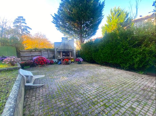 Immeuble de rapport comprenant 4 appartement T3 à vendre AIRE SUR L'ADOUR (40)