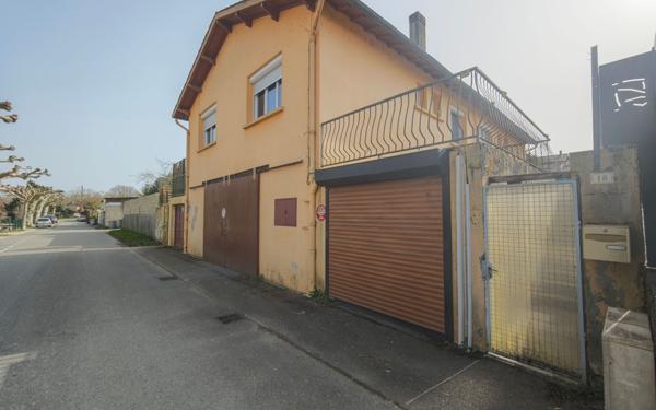 Maison à vendre    3 pièces • 130,65 m2 Albias