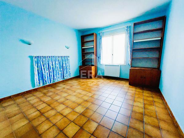CHARMANTE MAISON AU CALME AVEC UN VASTE TERRAIN - ETAULES