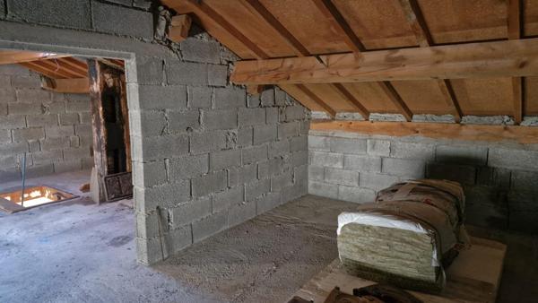 maison avec garage, jardin, terrasse et dépendance