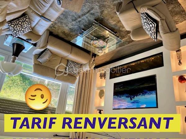 Ce MAGNIFIQUE APPARTEMENT fait la " UNE " des sites d'annonces immobilières !

C'est en 1968 qu'il a élu domicile dans la Résidence EURVIN, proche du PORT, du CENTRE-VILLE, des ECOLES, des Lycées, du CASINO, de La PLAGE, de NAUSICAA, de la GARE, de l'A16, des Restaurants, et de l'ensemble des COMMERCES à PIED.
Vous serez aussi, à seulement 150 mètres de la PROMENADE des REMPARTS, et de son JARDIN luxuriant !

Il est situé au PREMIER ETAGE, d'une copropriété de seulement 63 lots ( au global ).
Les COMMUNS sont PRESTIGIEUX ( Marbre, Laiton, Verre ) et parfaitement entretenus.

Sa PORTE s'ouvre sur son HALL avec PENDERIE, et vous oriente vers un couloir distribuant son ESPACE NUIT et SANITAIRE, qui vous propose 3 CHAMBRES et une SALLE D'EAU.
Il vous dirige aussi vers sa CUISINE équipée et indépendante, son WC, et son GRANDIOSE SALON / SEJOUR, baigné d'une EXCEPTIONNELLE LUMIERE NATURELLE.
Il vous offre une VUE PANORAMIQUE sur le JARDIN de la RESIDENCE.
Pour parfaire à sa BRILLANCE, ses pièces de vie ont une orientation Ouest.
JARDIN privatif pour les résidents, possibilité de place de stationnement sur liste d'attente, en location ou sous-location. 

La SURFACE :
C'est 97 m2 habitables

Ses ASPECTS TECHNIQUES :
Les accès sont sécurisés par BADGE et DIGICODE.
Les MENUISERIES sont en PVC DOUBLE-VITRAGE OB + VOLETS ROULANTS motorisés.
Le CHAUFFAGE et L'EAU CHAUDE sont par Chaudière GAZ de la copropriété, avec capteurs de comptabilisation des CONSOMMATIONS INDIVIDUELLES.
Les SOLS sont sur DALLE BETON, CARRELAGES et PARQUETS.
Des placards intégrés sont présents dans différentes pièces de l'appartement, et permettent de nombreux ESPACES de RANGEMENT.
Le classement énergétique est correct ( D ).

Les NOTIONS ECONOMIQUES :
La taxe foncière est de seulement 1700 euros.
Les charges générales communes sont d'environ 135 /mois 
Les consommations d'électricité, d'eau et de chauffage sont individuelles.
PAS de TRAVAUX prévus dans les années à venir.

Le SECTEUR est IDEAL ( BOULOGNE REMPARTS ), l'accès est sécurisé, la RESIDENCE est CALME et PRESTIGIEUSE, la SURFACE est TRES CONFORTABLE, la VUE est AGREABLE, vous disposez de TOUTES LES COMMODITES à proximité, c'est DOUCEUR de VIVRE et TRANQUILLITE...QUE VOUS FAUT-IL DE PLUS ?

Vous souhaitez qu'il participe à l'épanouissement de votre famille, ou qu'il devienne votre résidence secondaire ?
Il faut juste m'appeler...Gilles O6 3O 89 OO O8, créateur d'émotions, de belles rencontres, et de bonnes sensations immobilières.
Un simple coup de fil, nous faisons connaissance, et nous organisons une visite.

Pour des acquéreurs potentiels qualifiés, nous sommes en recherche de biens immobiliers à vendre, sur l'ensemble des Hauts de France.
N'hésitez pas à nous consulter pour la vente d'une maison, d'un appartement, d'un immeuble locatif, d'un fonds de commerce...Nous pourrons vous OFFRIR votre ESTIMATION, et vous présenter les particularités de nos actions commerciales, qui transforment nos ventes en de très belles réussites immobilières.