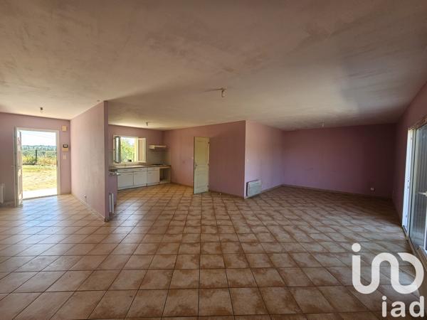 Maison à vendre 4 pièces 380 m² Montmoreau