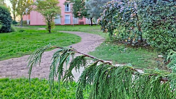 Appartement de 79 m² avec balcon et parking ? Un beau potentiel à découvrir !