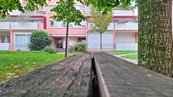Appartement de 79 m² avec balcon et parking ? Un beau potentiel à découvrir !