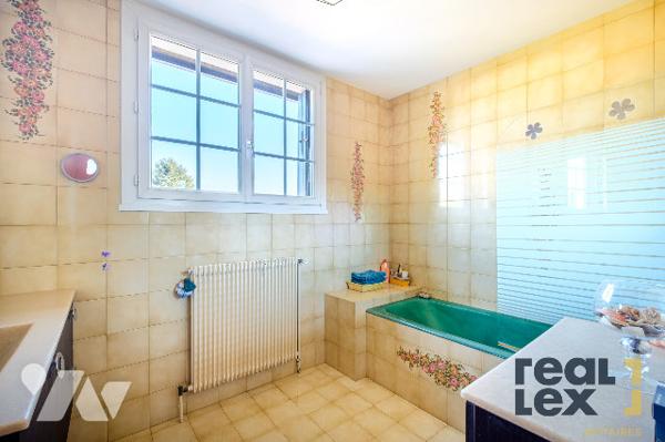 Craponne – Maison individuelle 7 pièces avec piscine