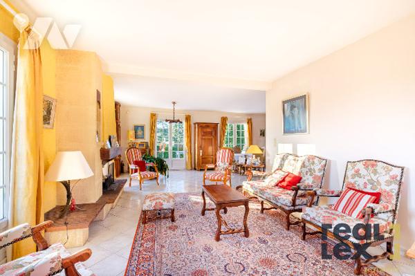 Craponne – Maison individuelle 7 pièces avec piscine