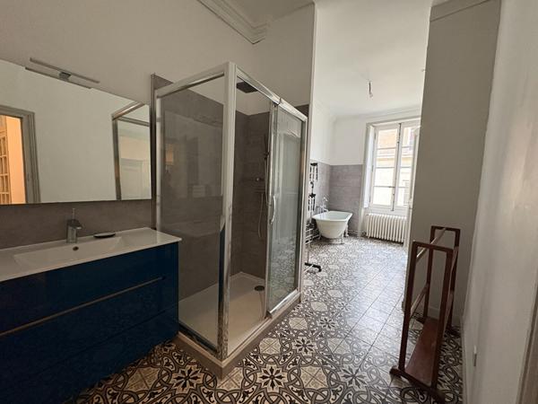 Location appartement Nantes : 2 480 € - AJP Immobilier Nantes Ouest