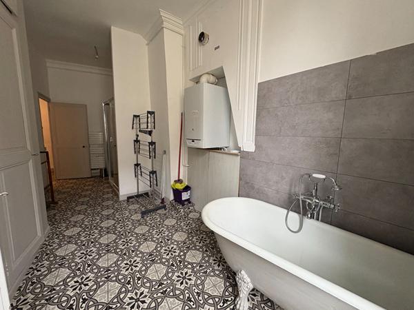 Location appartement Nantes : 2 480 € - AJP Immobilier Nantes Ouest