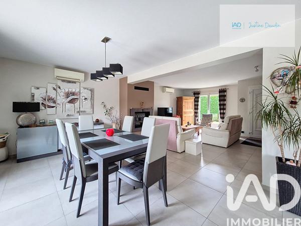 Maison à vendre 6 pièces 145 m² Saint-Fargeau-Ponthierry