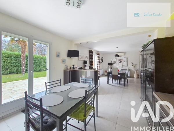 Maison à vendre 6 pièces 145 m² Saint-Fargeau-Ponthierry