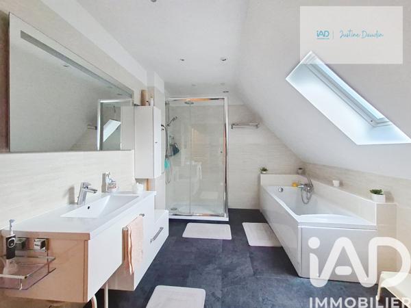 Maison à vendre 6 pièces 145 m² Saint-Fargeau-Ponthierry