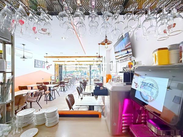 RESTAURANT PRÊT À L'EMPLOI 64m2+Terrasse + Réserve