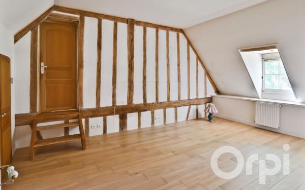 Maison à vendre    11 pièces • 283 m2 Chars